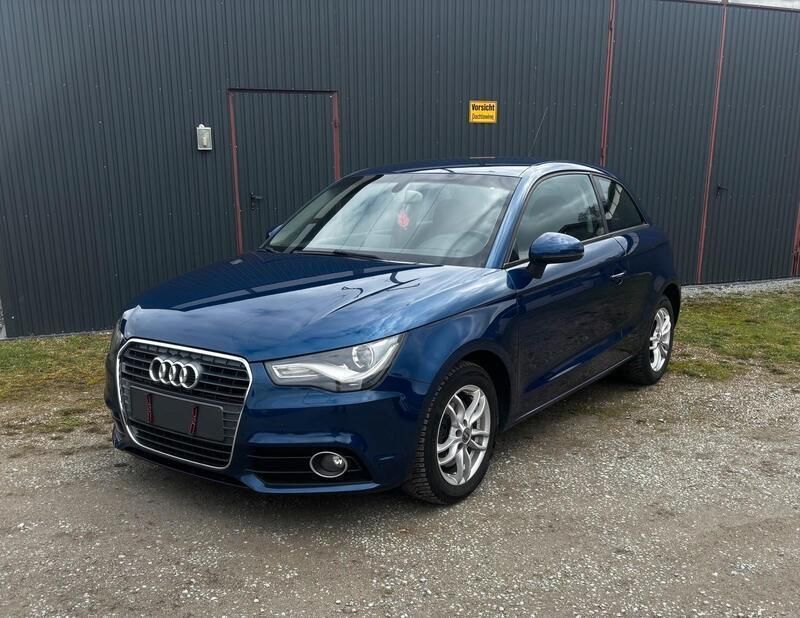 Blau Gebraucht 2011 Audi A1 Attraction Kleinwagen | 6.999 € (Guter Preis) - Bild 1/4