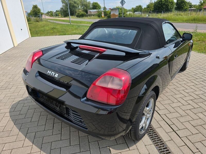 Gebraucht Toyota MR2 140 PS (102 kW) 2001 Schwarz Cabrio