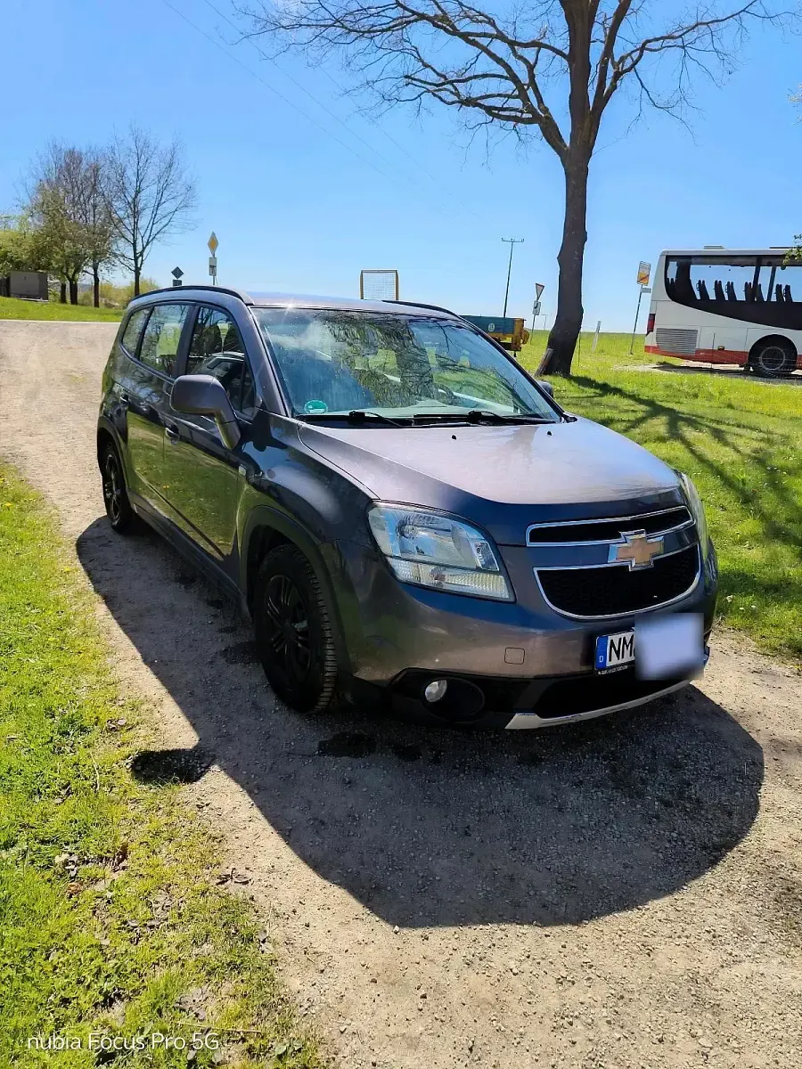 Gebraucht Chevrolet Orlando 163 PS (119 kW) 2012 Grau Van / Kleinbus
