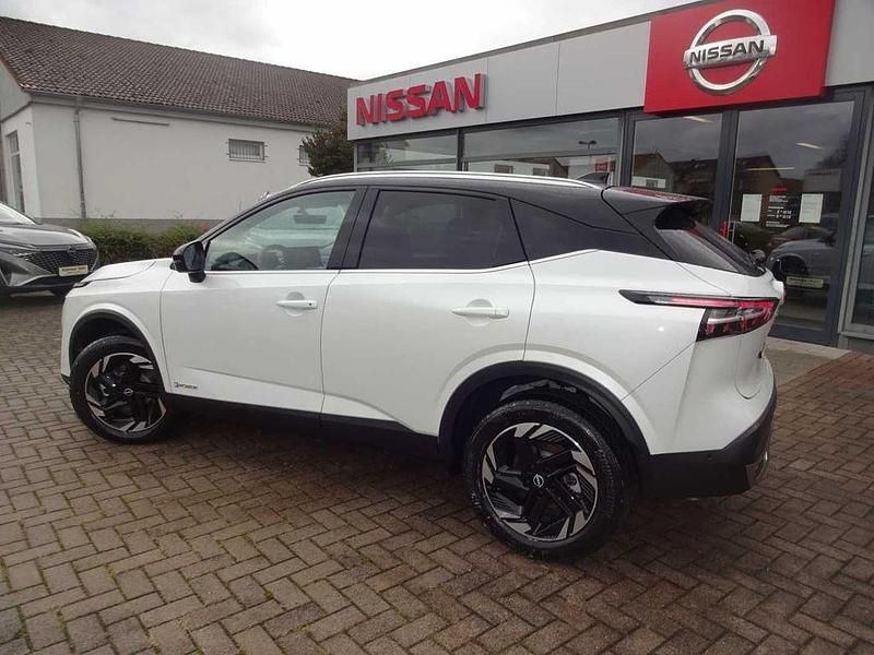 Neu Nissan Qashqai 190 PS (139 kW) 2026 Weiß SUV