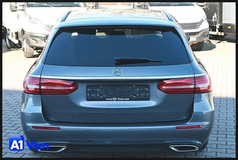 Gebraucht Mercedes E220 194 PS (142 kW) 2021 Grau Kombi