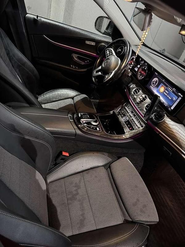 Gebraucht Mercedes E220 194 PS (142 kW) 2020 Grau Kombi