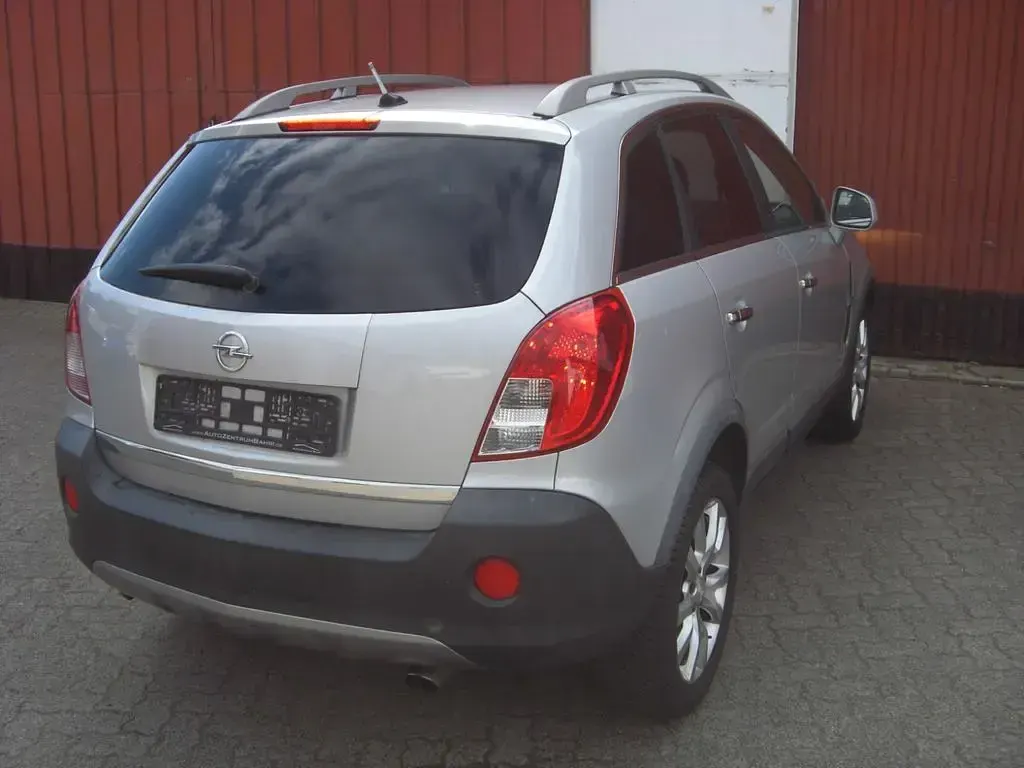 Gebraucht Opel Antara Cosmo 167 PS (122 kW) 2011 Silber SUV