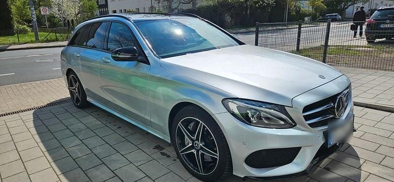 Grau Gebraucht 2018 Mercedes C250 Kombi | 18.000 € (Superpreis) - Bild 1/4