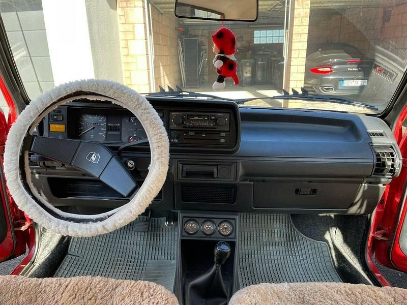 Gebraucht VW Golf I 50 PS (36 kW) 1982 Rot metallic Kleinwagen