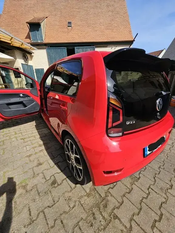 Second-hand VW up! GTI 116 CP (85 kW) 2021 Roșu Hatchback