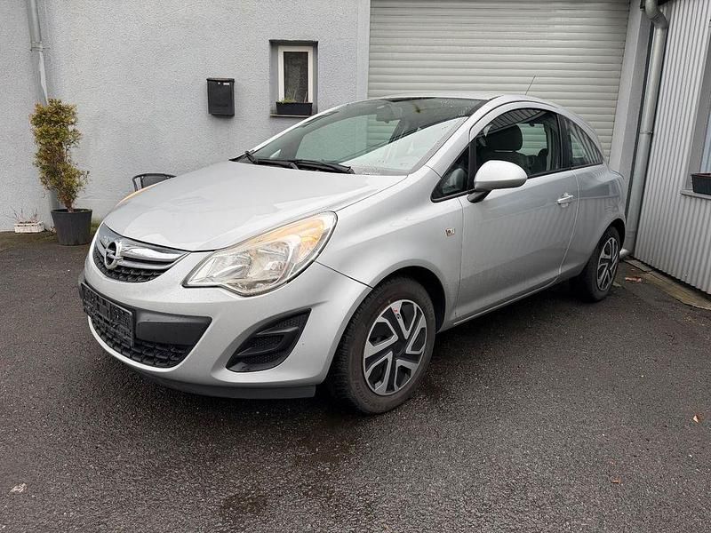 Gebraucht Opel Corsa Edition 75 PS (55 kW) 2013 Silber Kleinwagen