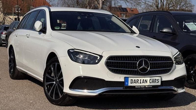 Gebraucht Mercedes E300 194 PS (142 kW) 2021 Weiß Limousine