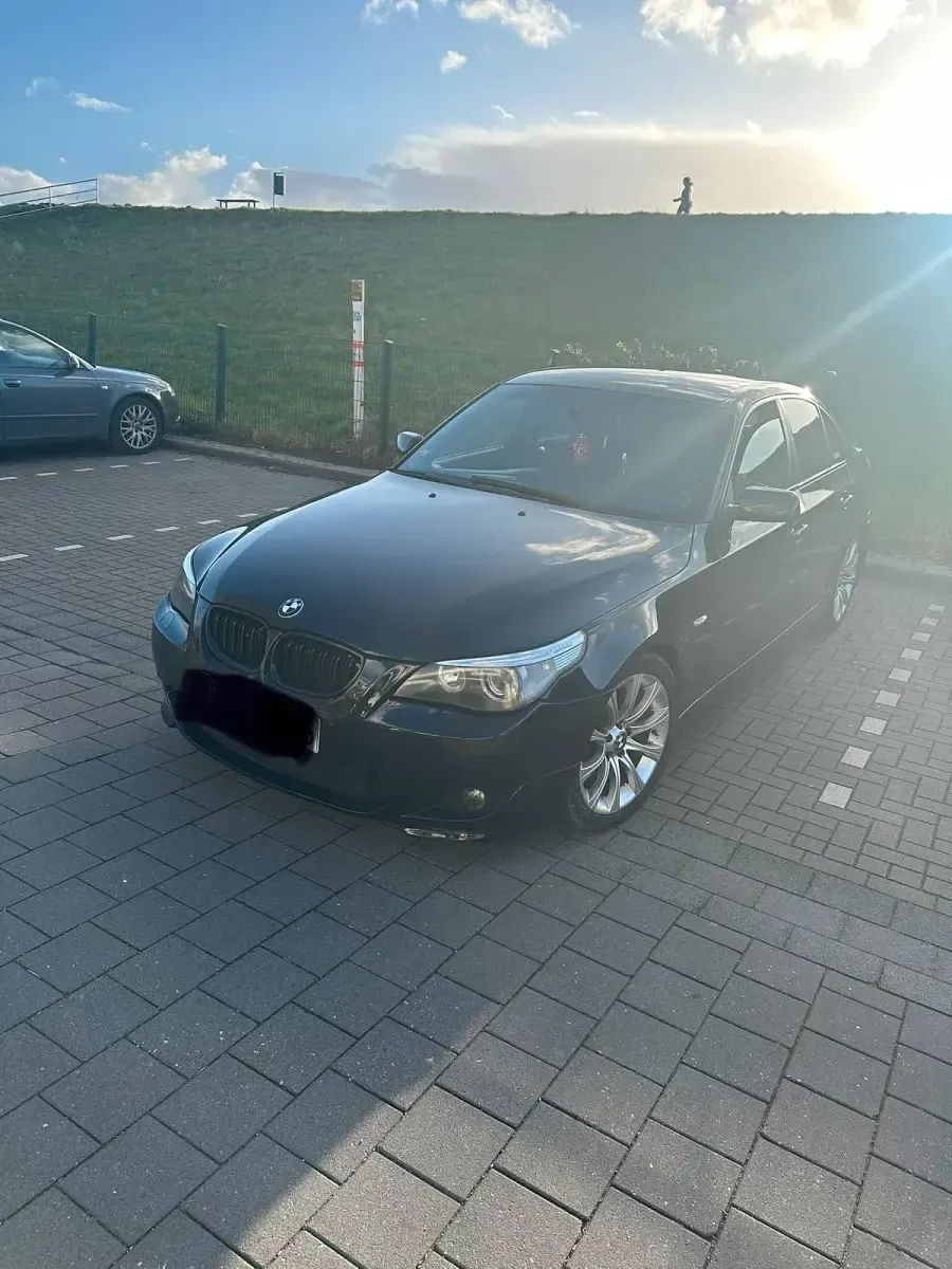 Gebraucht BMW 535 M Sport 272 PS (200 kW) 2006 Schwarz Limousine