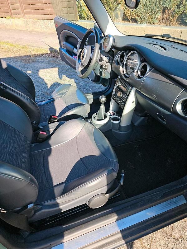 Gebraucht Mini ONE 66 PS (48 kW) 2002 Grün Kleinwagen