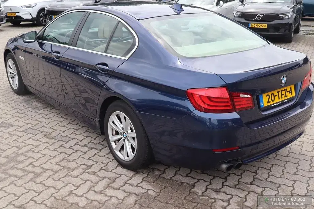 Gebraucht BMW 520 Executive 184 PS (135 kW) 2012 Blau Limousine