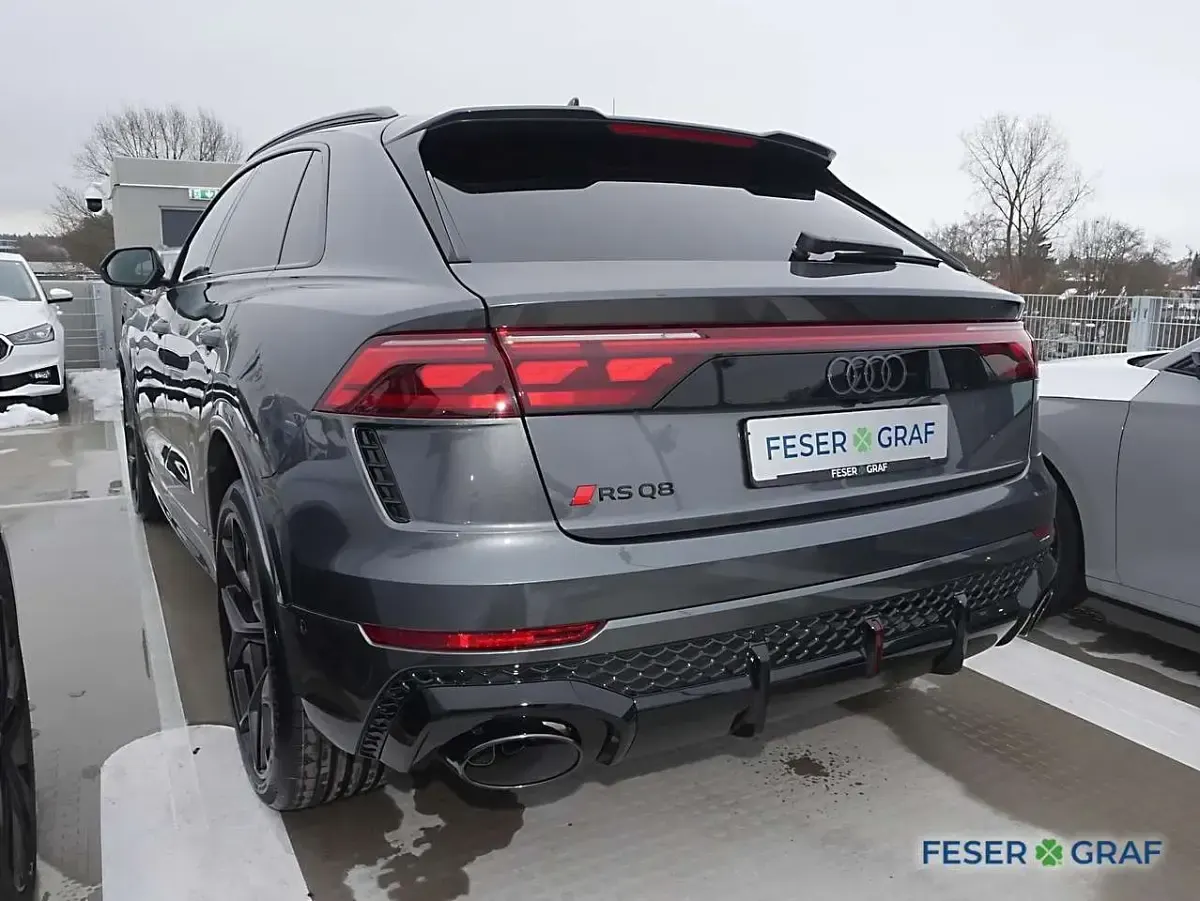 Nouă Audi RS Q8 Performance 640 CP (470 kW) 2026 Gri SUV