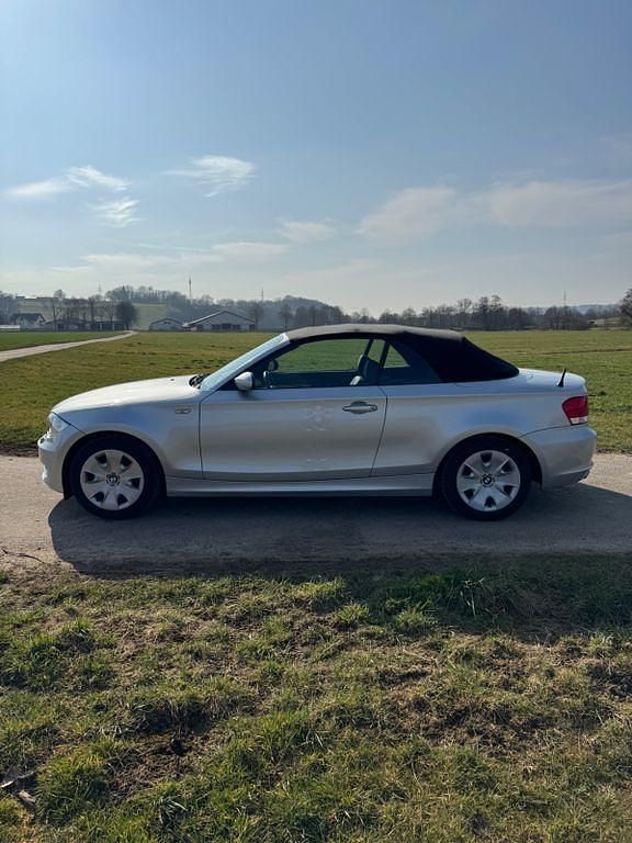 Gebraucht BMW 120 Cabriolet 177 PS (130 kW) 2009 Silber Cabrio