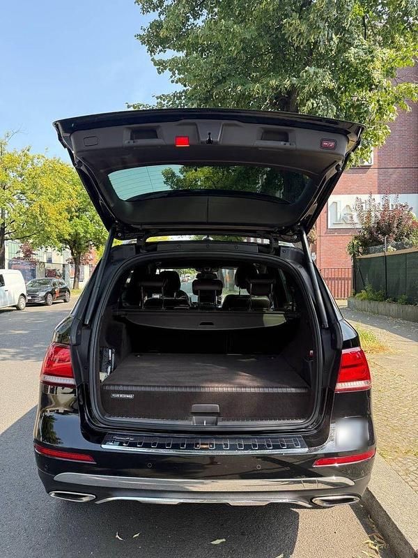 Gebraucht Mercedes GLE500 442 PS (325 kW) 2018 Schwarz SUV