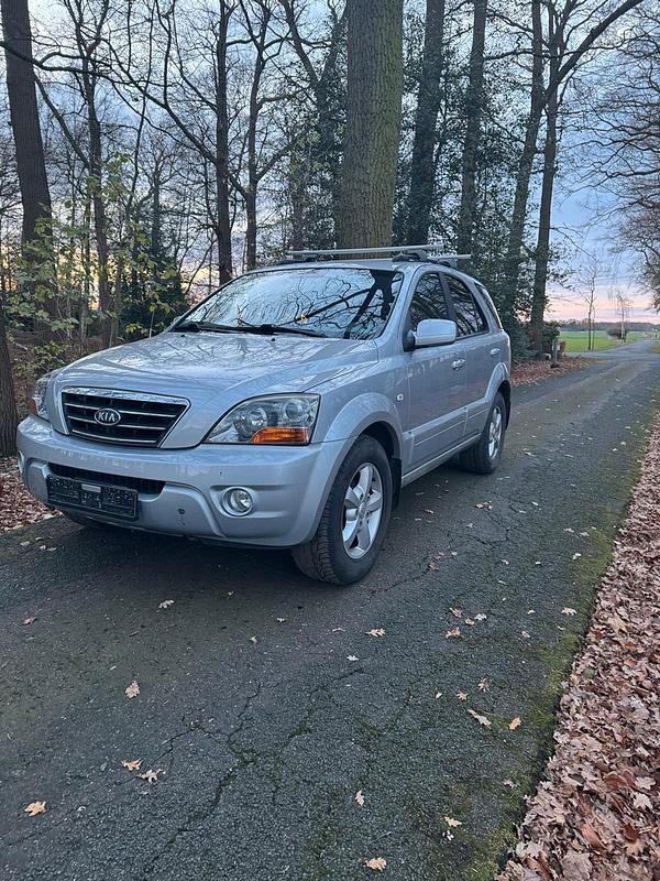 Silber Gebraucht 2009 Kia Sorento SUV | 4.999 € (Guter Preis) - Bild 1/4