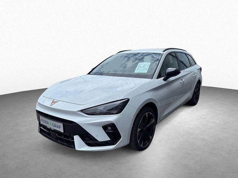 Weiß Neu 2025 Cupra Leon Limousine | 41.690 € (Fairer Preis) - Bild 1/4