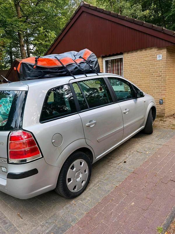 Gebraucht Opel Zafira 2006 Silber Van / Kleinbus