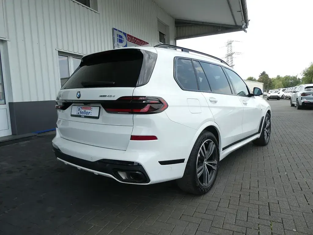 Gebraucht BMW X7 M Sport 352 PS (258 kW) 2025 Weiß SUV