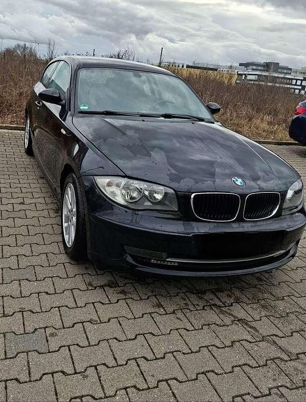 Usata BMW 118 143 CV (105 kW) 2007 Nero Utilitaria