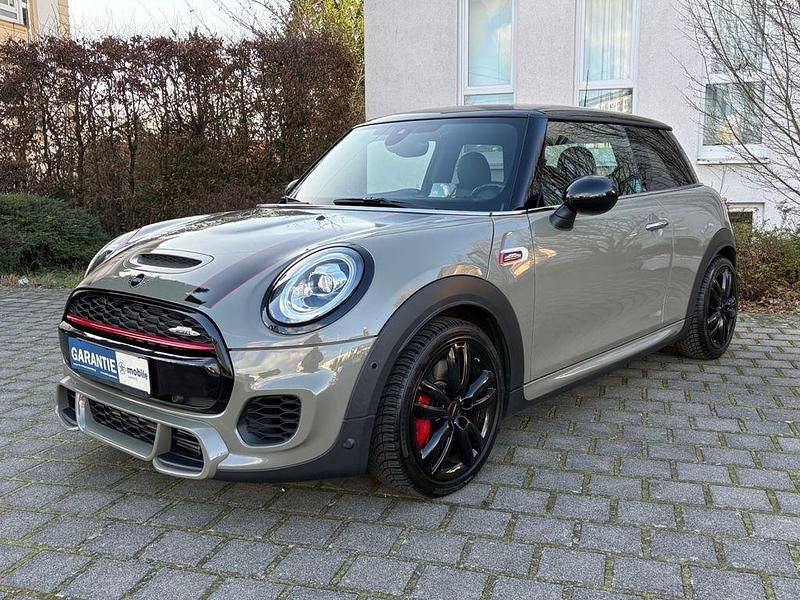 Gebraucht Mini John Cooper Works 231 PS (169 kW) 2020 Grau Kleinwagen
