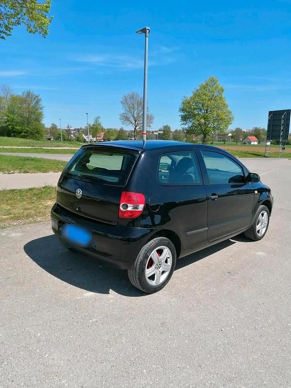 Usata VW Fox 75 CV (55 kW) 2006 Nero Utilitaria