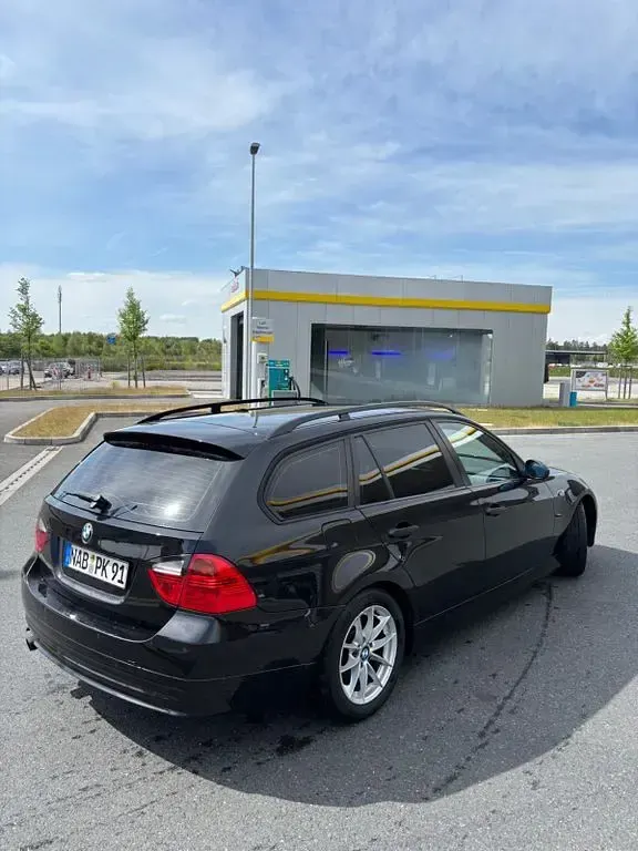 Gebraucht BMW 320 163 PS (119 kW) 2006 Schwarz Kombi