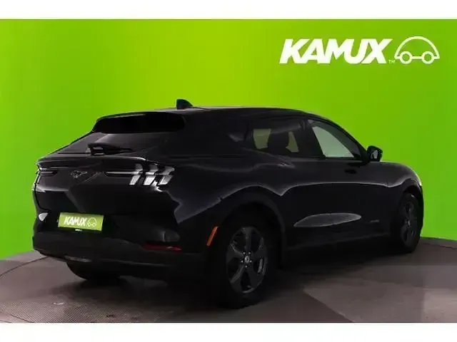 Gebraucht Ford Mustang Mach-E 197 kW (269 PS) 2021 Shadow black SUV