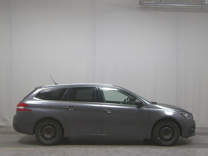 Grau Gebraucht 2020 Peugeot 308 Allure Kombi | 6.990 € (Superpreis) - Bild 1/4