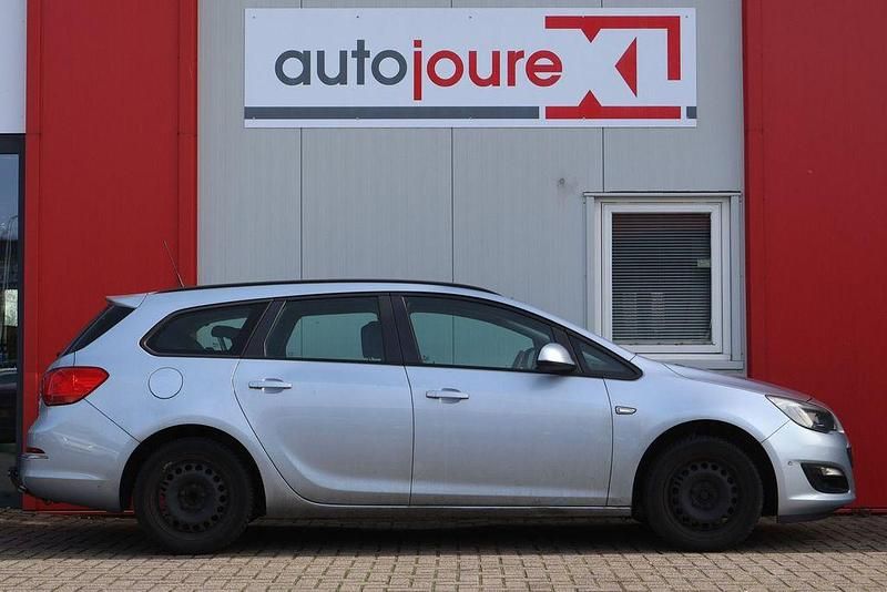 Gebraucht Opel Astra Cosmo 111 PS (81 kW) 2014 Blau Kombi