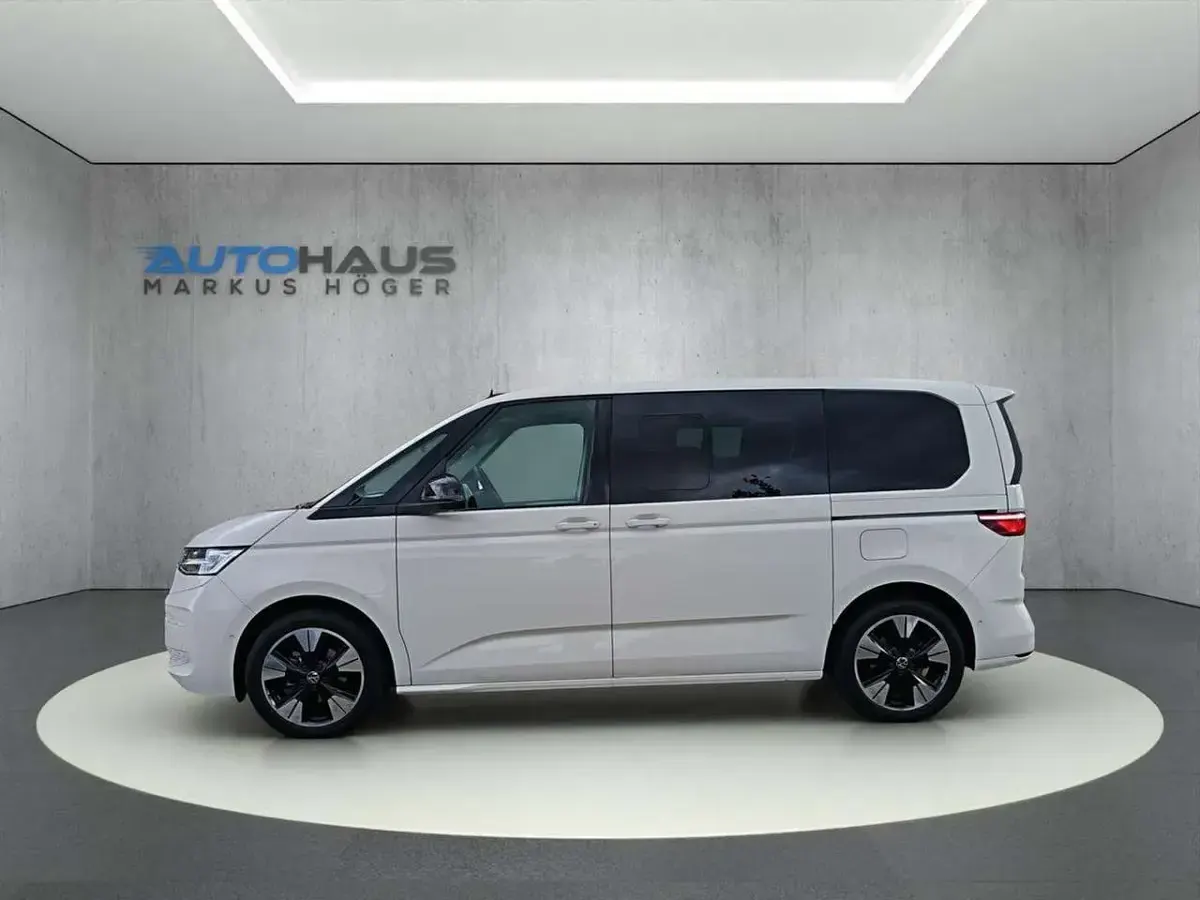 Używany VW T7 Pro 150 KM (110 kW) 2025 Biały Van