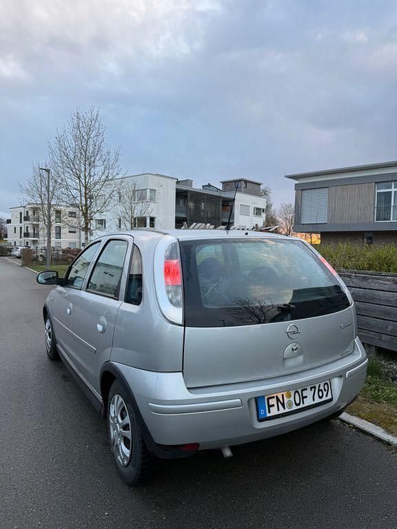 Gebraucht Opel Corsa 80 PS (58 kW) 2006 Silber Kleinwagen