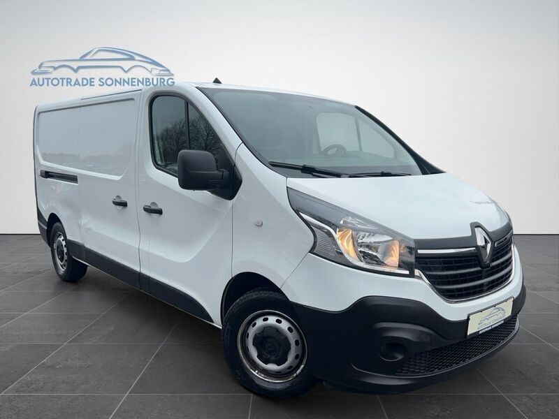 Weiß Gebraucht 2021 Renault Trafic Komfort Van | 14.890 € (Guter Preis) - Bild 1/4