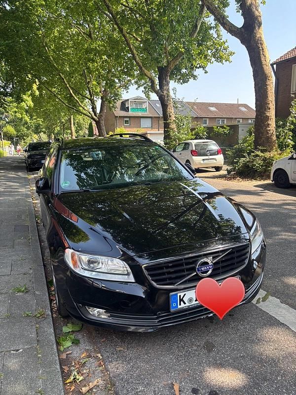 Schwarz Gebraucht 2016 Volvo V70 Kombi | 7.800 € (Fairer Preis) - Bild 1/4