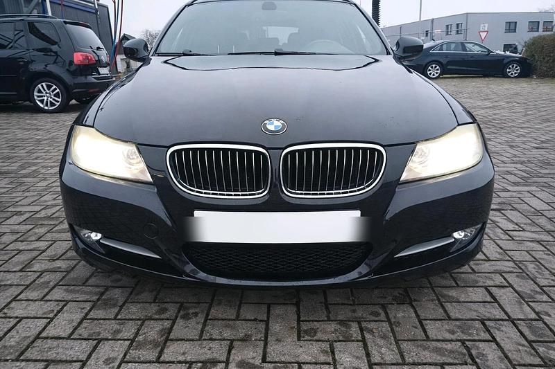 Gebraucht BMW 330 Performance 272 PS (200 kW) 2008 Schwarz Kombi