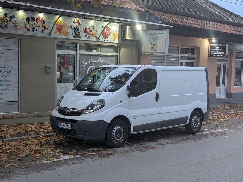 Weiß Gebraucht 2006 Opel Vivaro Van / Kleinbus | 3.990 € (Superpreis) - Bild 1/4