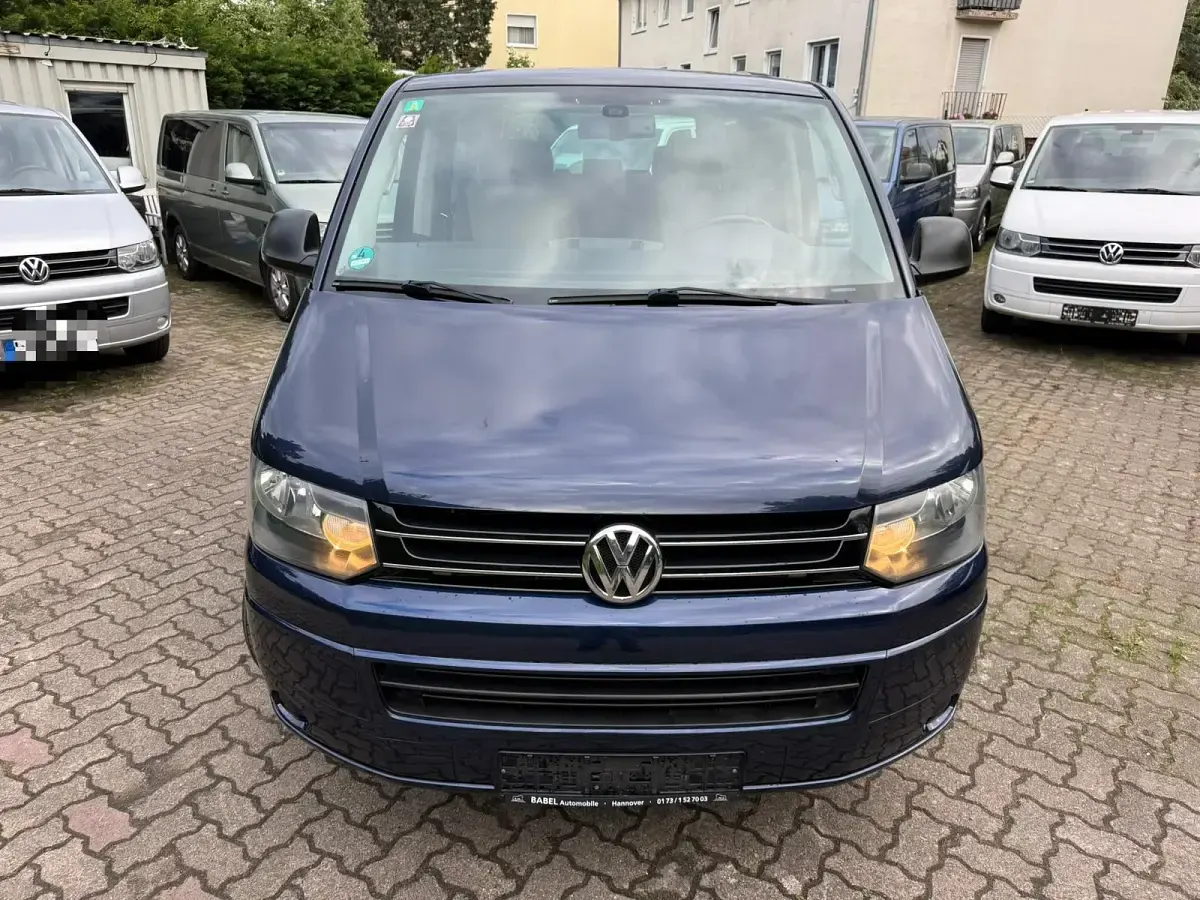 Gebraucht VW Multivan 140 PS (102 kW) 2010 Blau Van / Kleinbus