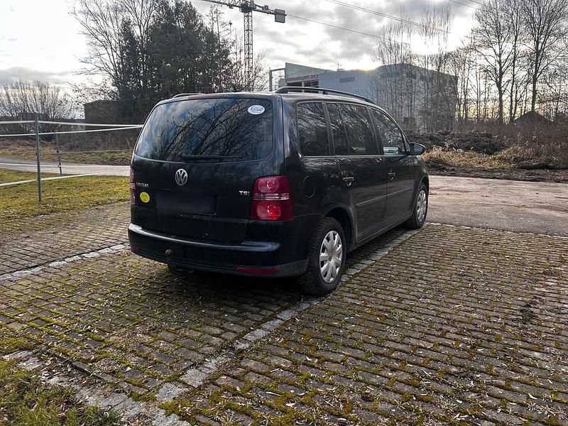 Gebraucht VW Touran 140 PS (102 kW) 2009 Schwarz Van / Kleinbus