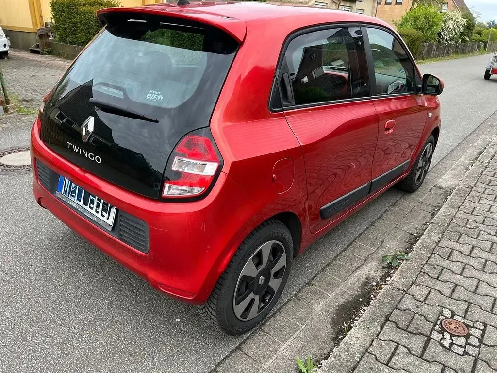 Gebraucht Renault Twingo Dynamique 71 PS (52 kW) 2014 Rot Kleinwagen