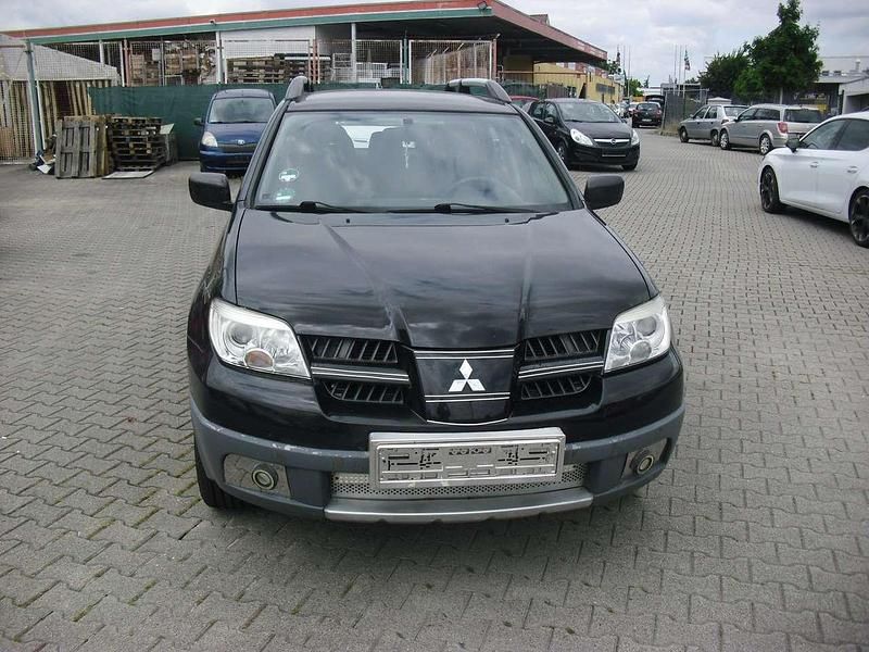 Gebraucht Mitsubishi Outlander 140 PS (102 kW) 2006 Schwarz SUV