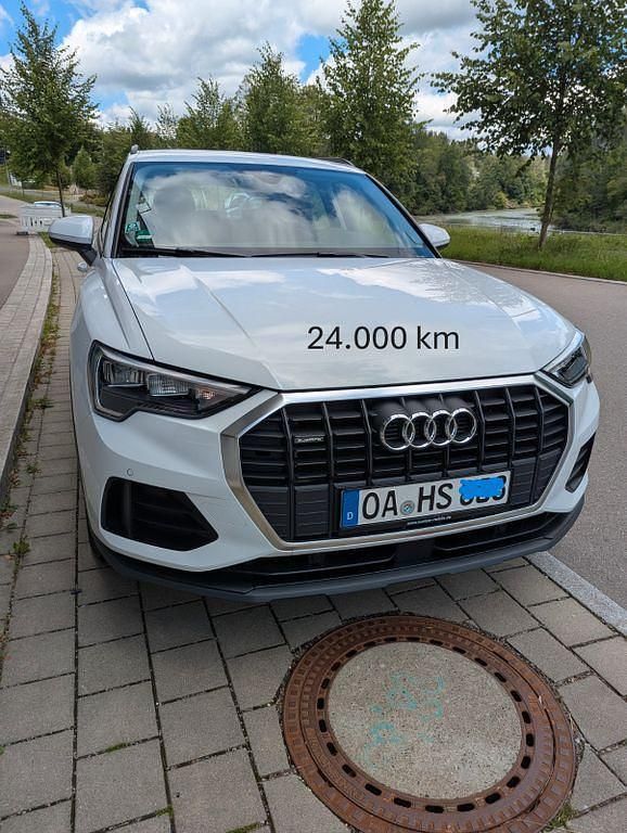 Weiß Gebraucht 2020 Audi Q3 SUV | 31.500 € (Fairer Preis) - Bild 1/4