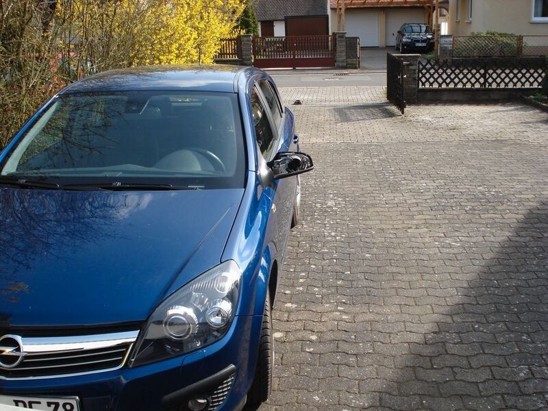 Gebraucht Opel Astra Sport 105 PS (77 kW) 2007 Blau Limousine