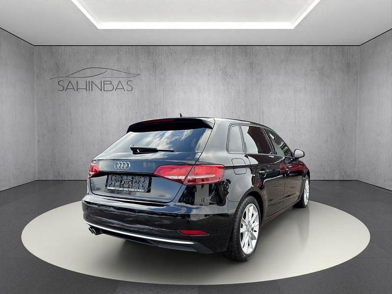 Gebraucht Audi A3 Sport 150 PS (110 kW) 2017 Schwarz Limousine