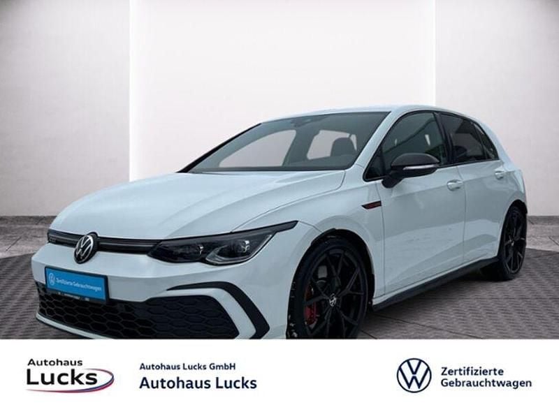 Weiss Gebraucht 2022 VW Golf VIII | 27.924 € (Guter Preis) - Bild 1/4