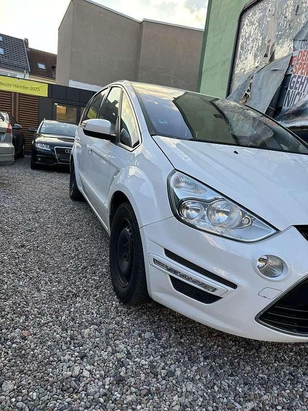 Second-hand Ford S-MAX Titanium 203 CP (149 kW) 2013 Alb Monovolum