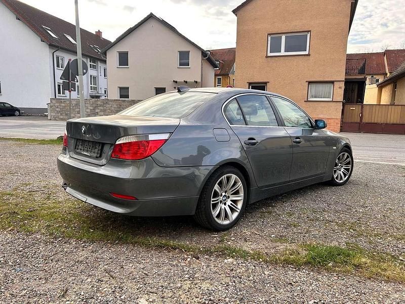 Gebraucht BMW 525 192 PS (141 kW) 2005 Grau Limousine