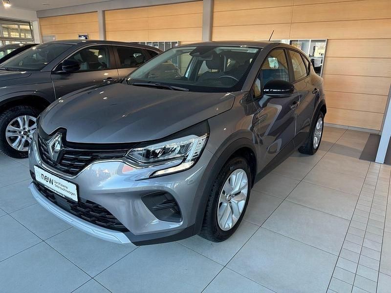 Grau Gebraucht 2022 Renault Captur Business SUV | 18.950 € (Etwas zu teuer) - Bild 1/4