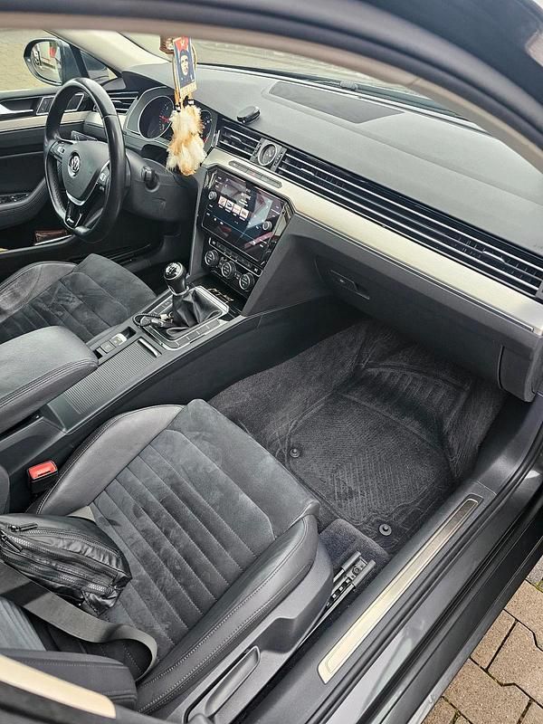 Gebraucht VW Passat Highline 147 PS (108 kW) 2017 Grau Kombi