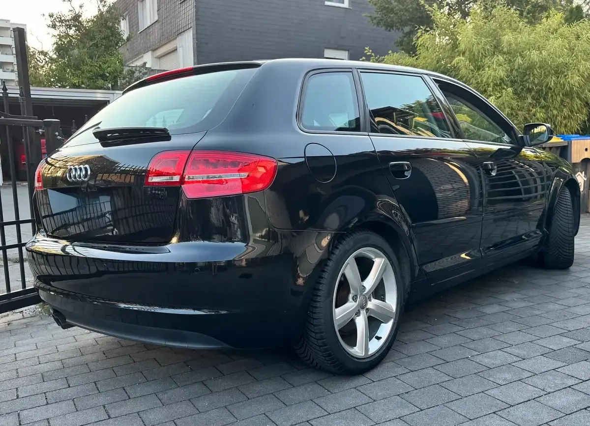 Gebraucht Audi A3 Ambition 140 PS (102 kW) 2012 Schwarz Kleinwagen
