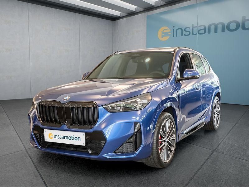Blau Neu 2025 BMW X1 SUV | 59.949 € (Etwas zu teuer) - Bild 1/4