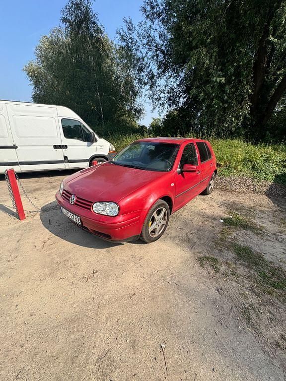 Rot Gebraucht 2001 VW Golf IV Conceptline Limousine | 1.600 € (Superpreis) - Bild 1/4